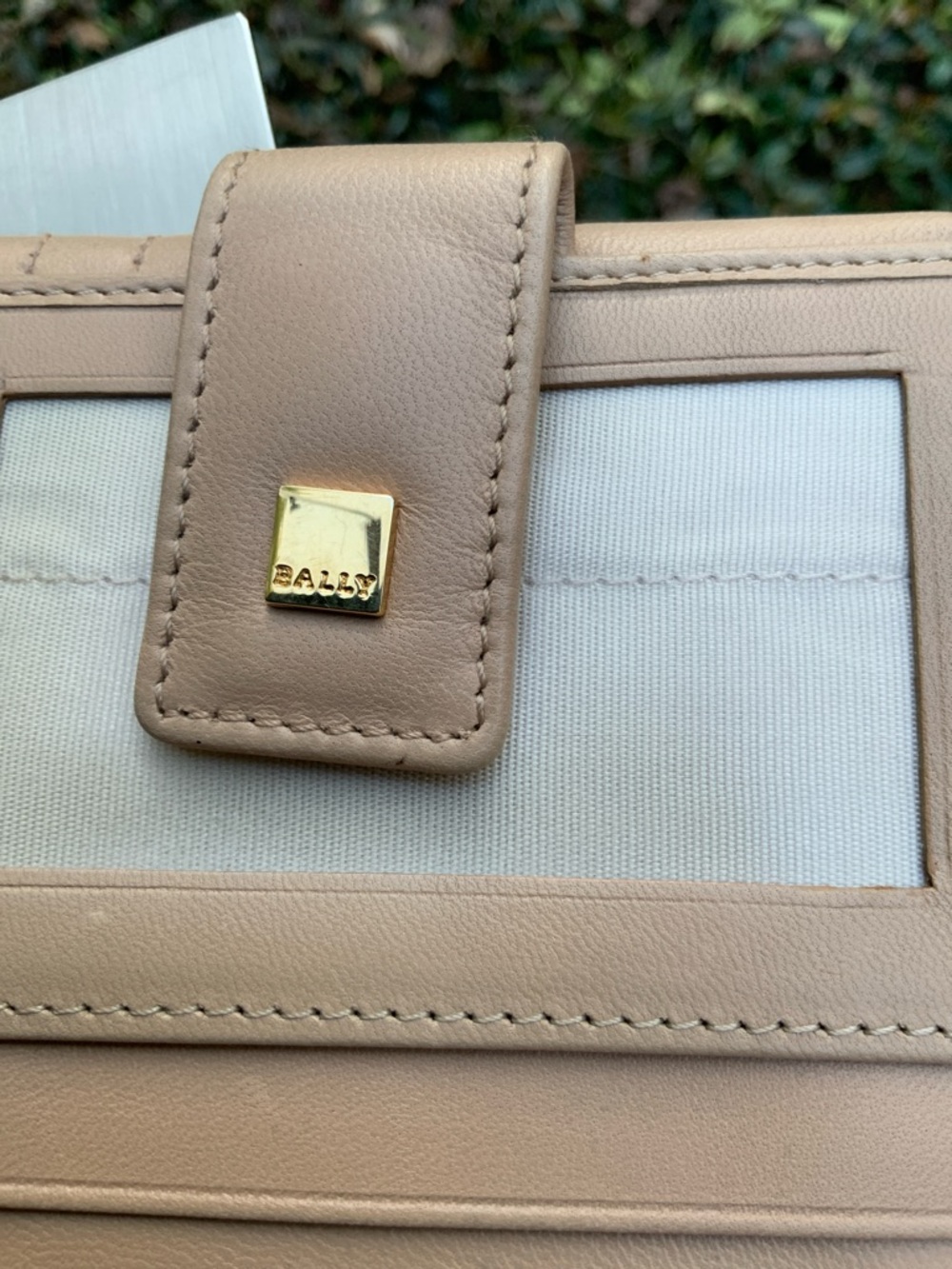 Bally Beige Quilted Leather Snap Wallet with Gold Logo - Picture 10 of 14